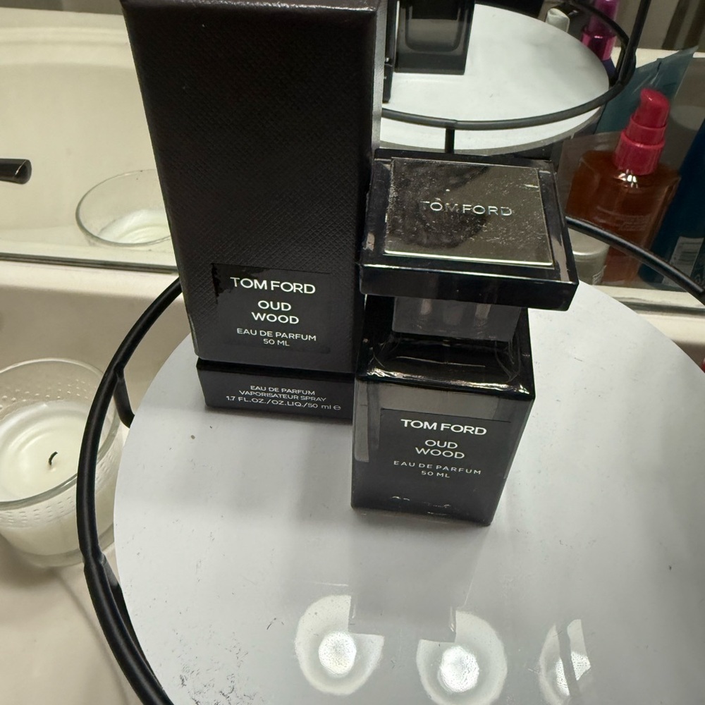 TOM FORD